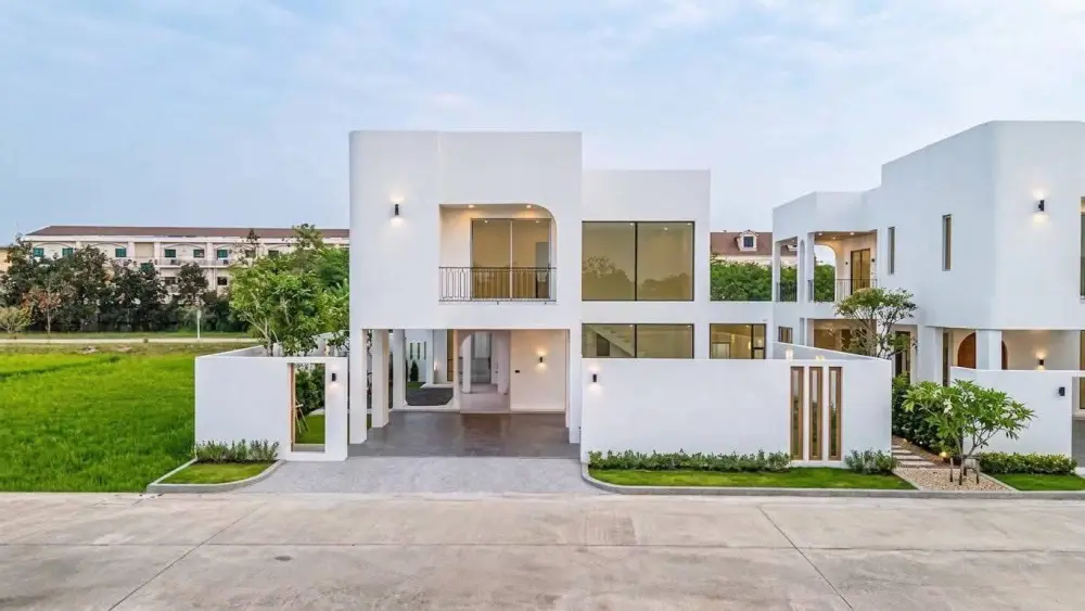 ราคาเริ่มต้นเพียง 13.99 ล้าน หางดง Luxury Modern Pool Villa ท่ามกลางธรรมชาติ