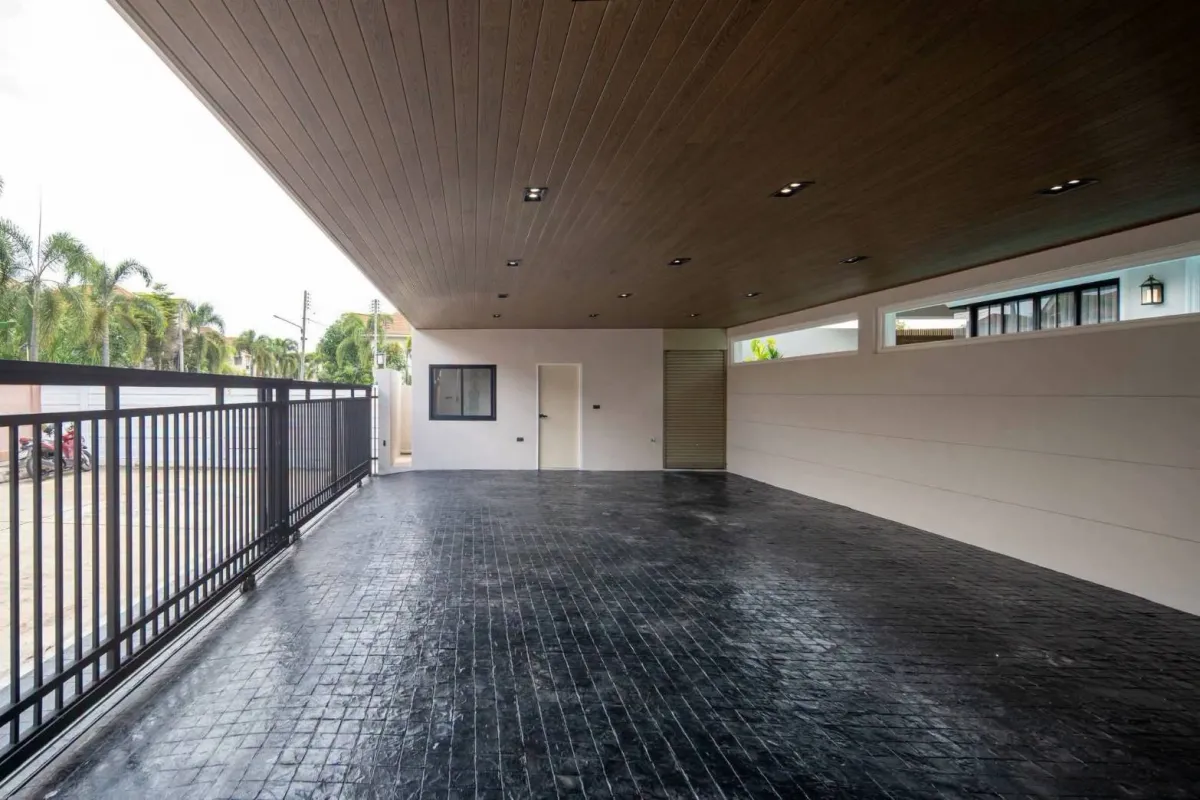 Luxury pool villa 22.9 ล้าน พิมุกต์ สันทราย