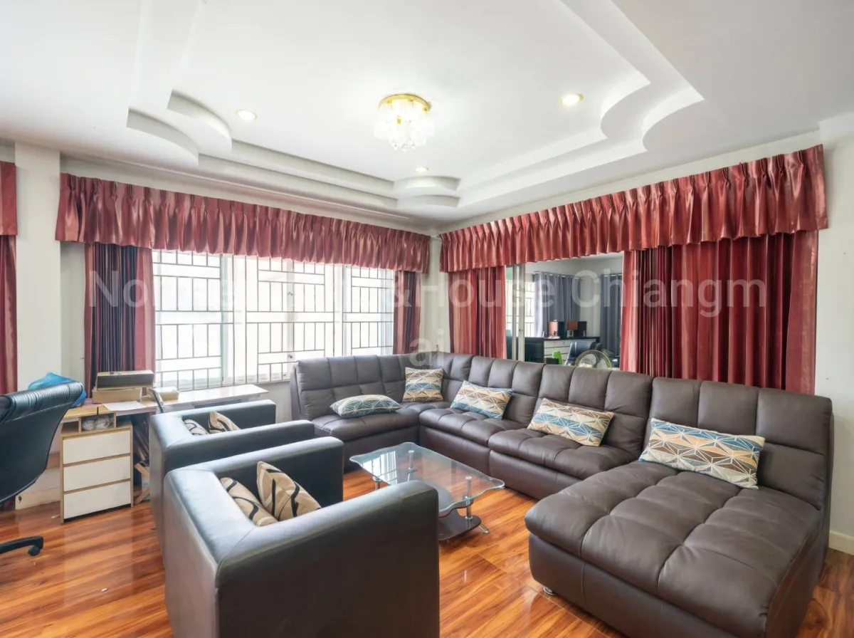 ขายเพียง 15.5 ล้านบาท บ้านหรูหลังใหญ่ สันทราย