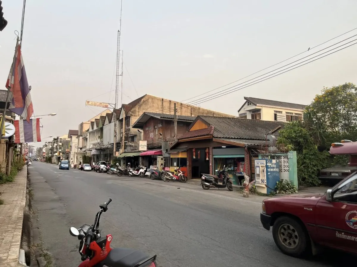 ขายบ้านพร้อมที่ดิน 17 ล้าน ทำเลทองในคูเมืองเชียงใหม่