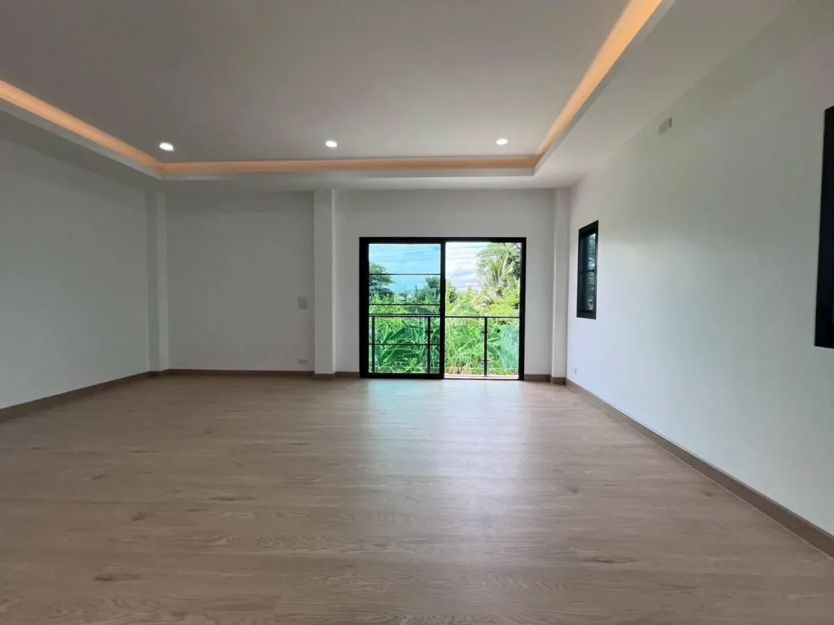 ขาย 4.29 ล้าน ท่าศาลา บ้านสร้างใหม่ 2 ชั้น พร้อมเข้าอยู่