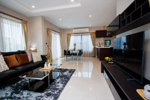 ราคาขาย 7,594,574 บาท เศรษฐสิริ สันทราย บ้านดีไซน์ทันสมัย สวยงามแบบล้านนา พร้อมเข้าอยู่ทันที!