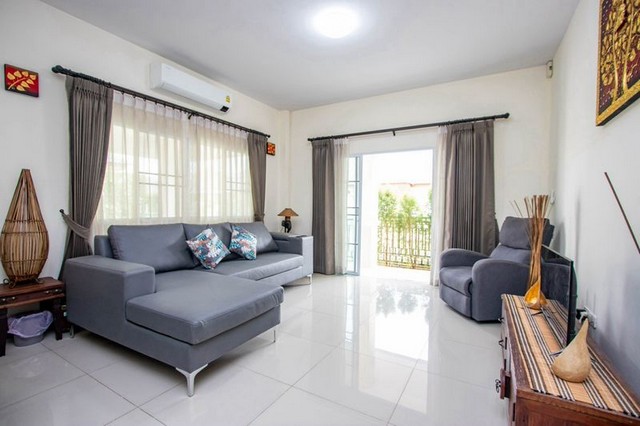 โซนสันผักหวาน หางดง ขาย 2.35 ล้าน 56.8 ตรว. สมหวัง พร็อพเพอร์ตี้ 3 พร้อมเฟอร์นิเจอร์ครบครัน