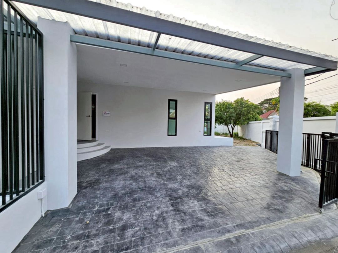 ราคาเริ่มต้นที่ 2.45 ล้าน 35-64 ตรว. บ้านสวยทำเลดี โซนแม่เหียะ บ้านแฝดชั้นเดียว รีโนเวทใหม่ มี 2 หลัง