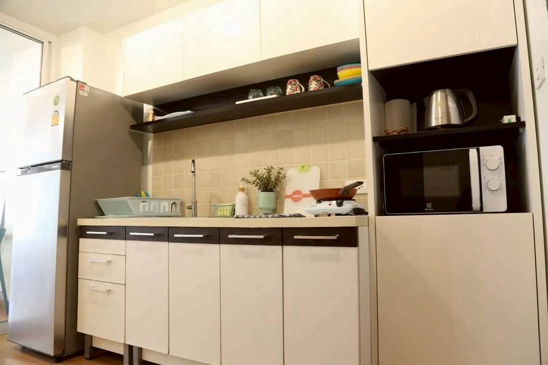 โซนนิมมาน ขายด่วน 2.69 ล้าน 42 ตรม. รวีวารี เรสซิเด้นท์ คอนโดหรู ใจกลางนิมมาน ตกแต่งสวย เฟอร์นิเจอร์ครบ พร้อมเข้าอยู่