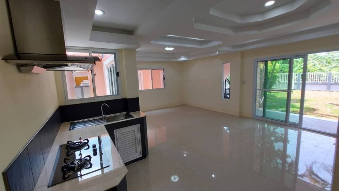 โซนแม่เหียะ ให้เช่า 18,500 บาท/เดือน เนื้อที่ 73 ตรว.​ บ้านมี 2 หลัง หลังบิ๊กซีแม่เหียะ ใกล้สนามบิน