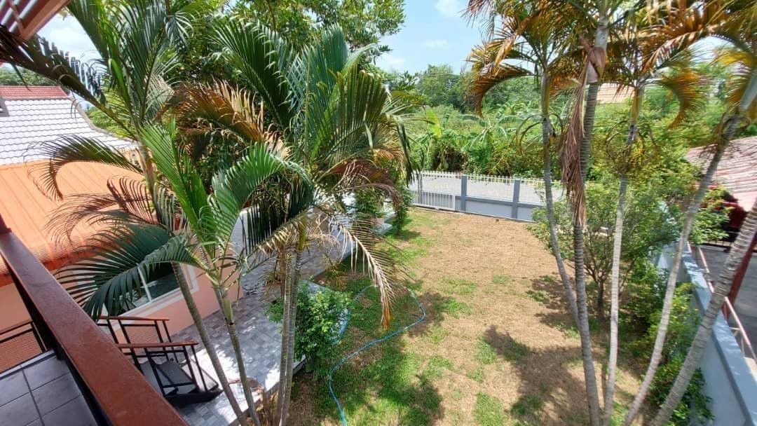 โซนแม่เหียะ ให้เช่า 18,500 บาท/เดือน เนื้อที่ 73 ตรว.​ บ้านมี 2 หลัง หลังบิ๊กซีแม่เหียะ ใกล้สนามบิน