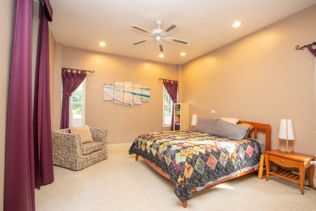 โซนหางดง ขาย 6.5 ล้าน 134 ตรว. เวิลด์คลับแลนด์ หนองควาย บ้านชั้นเดียว มีสวนกลางบ้าน เดินทางสะดวกสบาย