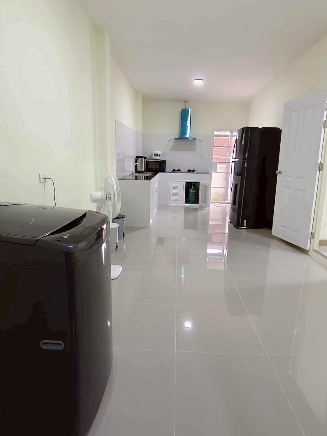 ให้เช่า 20,000 บาท/เดือน ขาย 5.3 ล้าน รุ่งธนา 7 สันทราย บ้านเดี่ยว 2 ชั้น น้ำไม่ท่วม เฟอร์นิเจอร์ครบ พร้อมเข้าอยู่